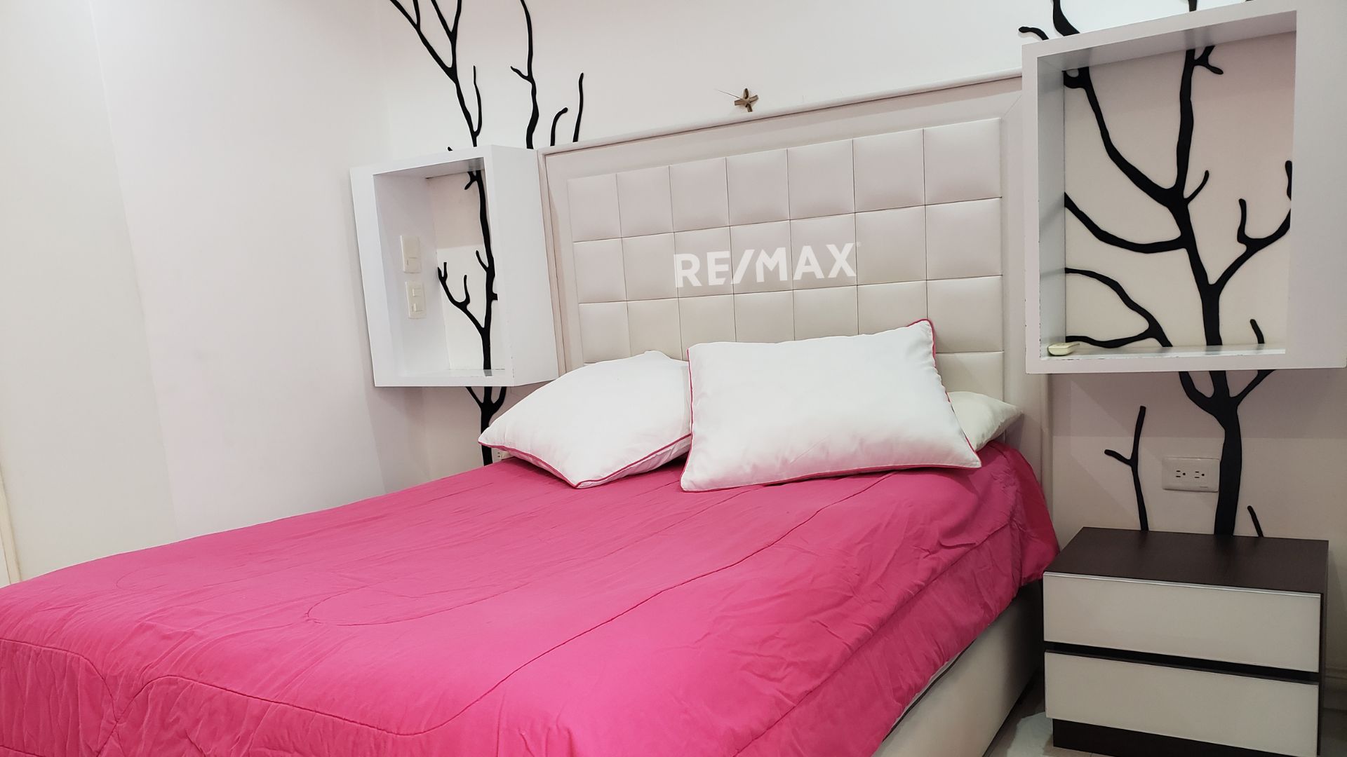 En Venta Town House en Oasis de Los Robles - Isla de Margarita - Imagen 8