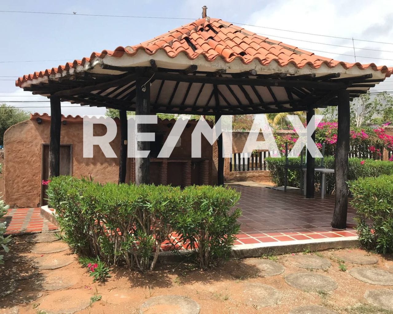 En Venta Apartamento Estilo rústico-vacacional en Playa El Agua - Isla de Margarita - Imagen 3