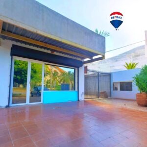 En Venta y Alquiler Local en La Asunción - Isla de Margarita